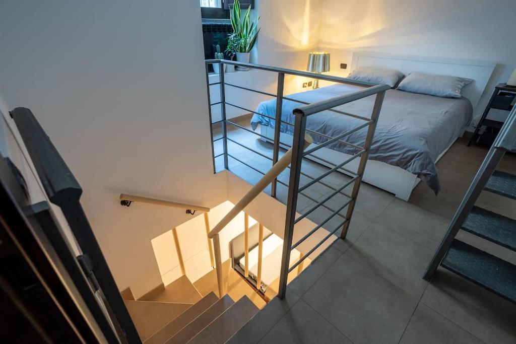 Life Is Beautiful Design Loft Navigli Romolo, Netflix, Wifi, Ac And Street Parking Apartment Milan Exterior photo