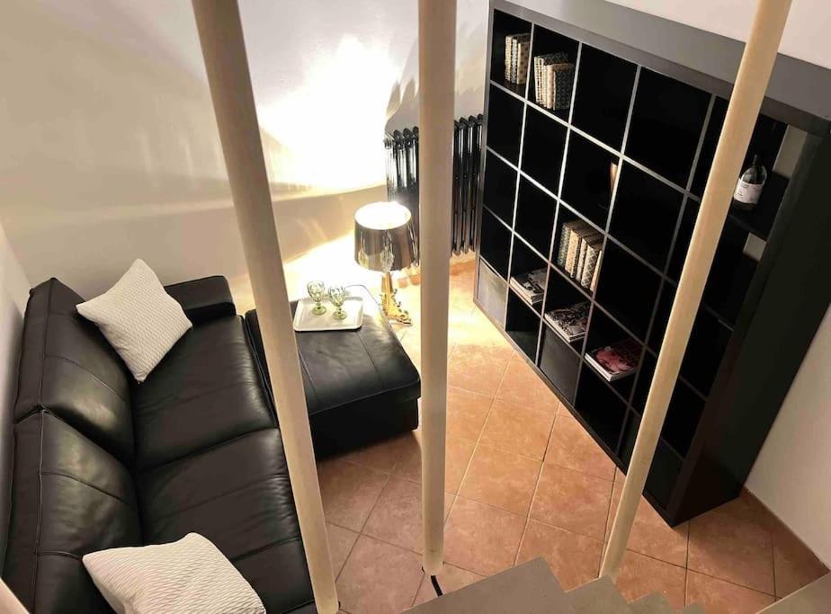 Life Is Beautiful Design Loft Navigli Romolo, Netflix, Wifi, Ac And Street Parking Apartment Milan Exterior photo